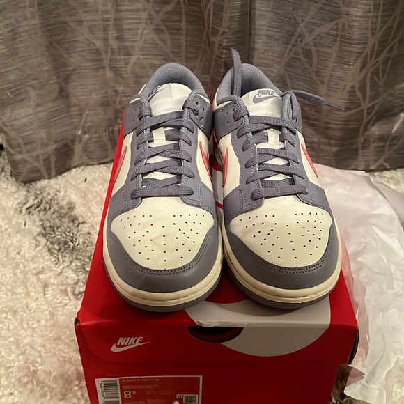 Women’s Nike dunk low size 8.5 BNIB indigo haze/coral chalk - Picture 2 of 5